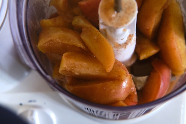 Cooked apples in a food processor