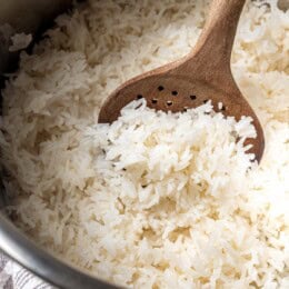 Stirring jasmine rice in instant pot